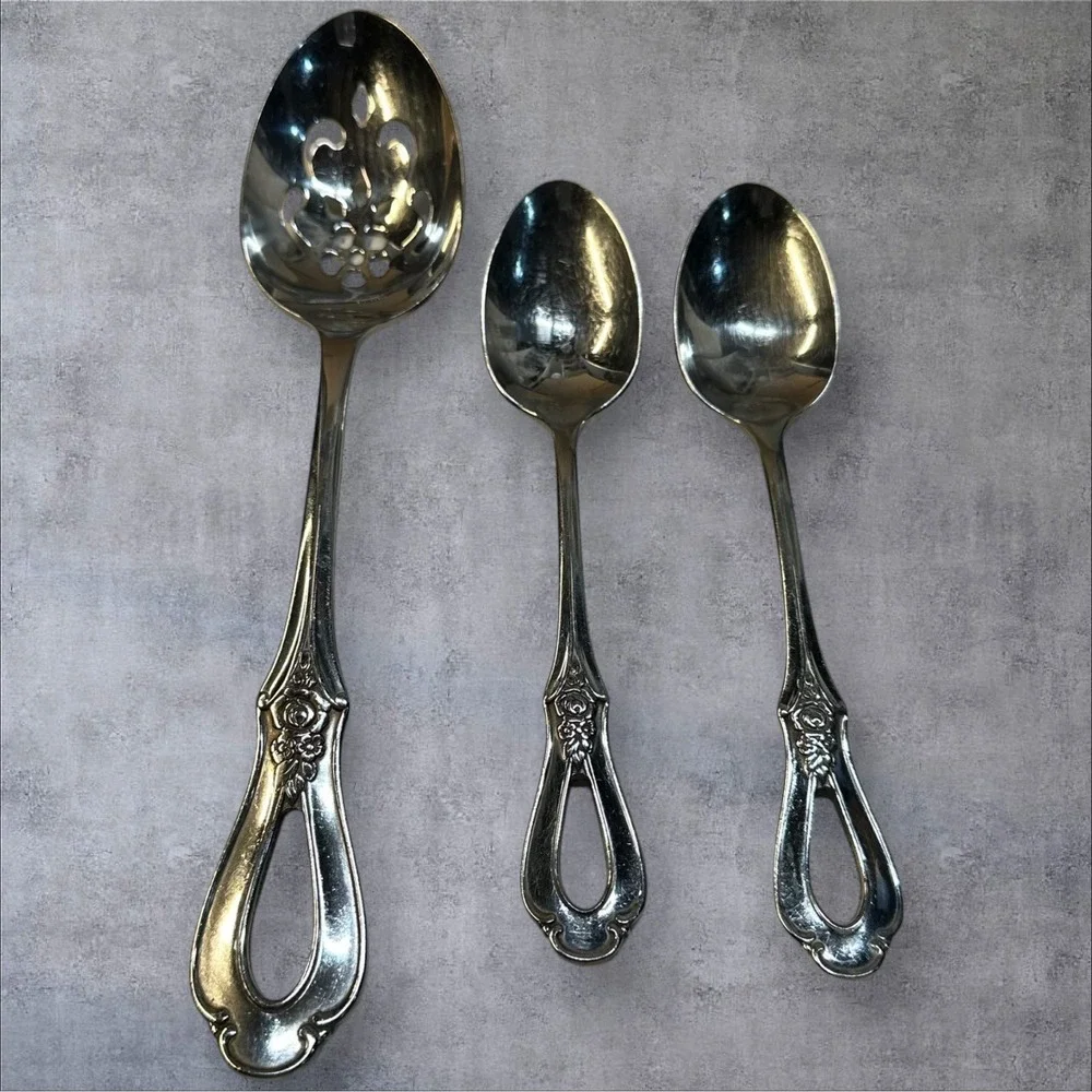 Oneida TOUJOURS Heirloom Stainless Flatware - Set of 3 Spoons‎